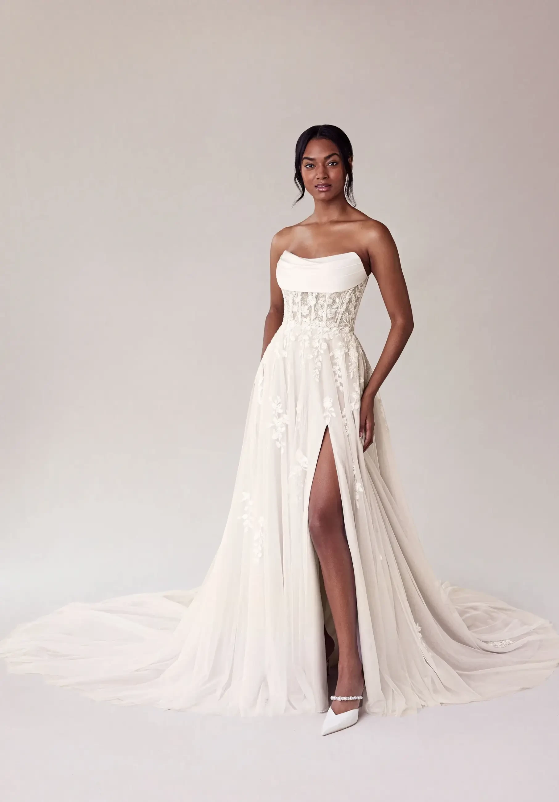 Bridal Gown Shopping Tips for a Stress-Free Experience Image
